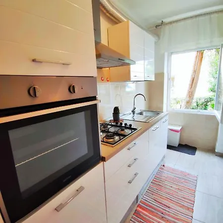 Apartment Leo Umag Exterior photo