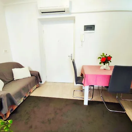 Apartment Leo Umag Exterior photo